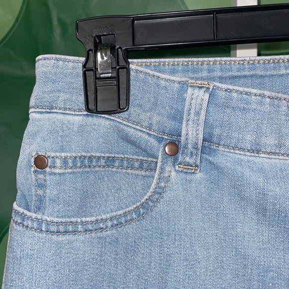 EILEEN FISHER Women's Ankle jean in LIGHT BLUE WASH sz 6 - NWT   msrp $ 178 - Picture 5 of 12